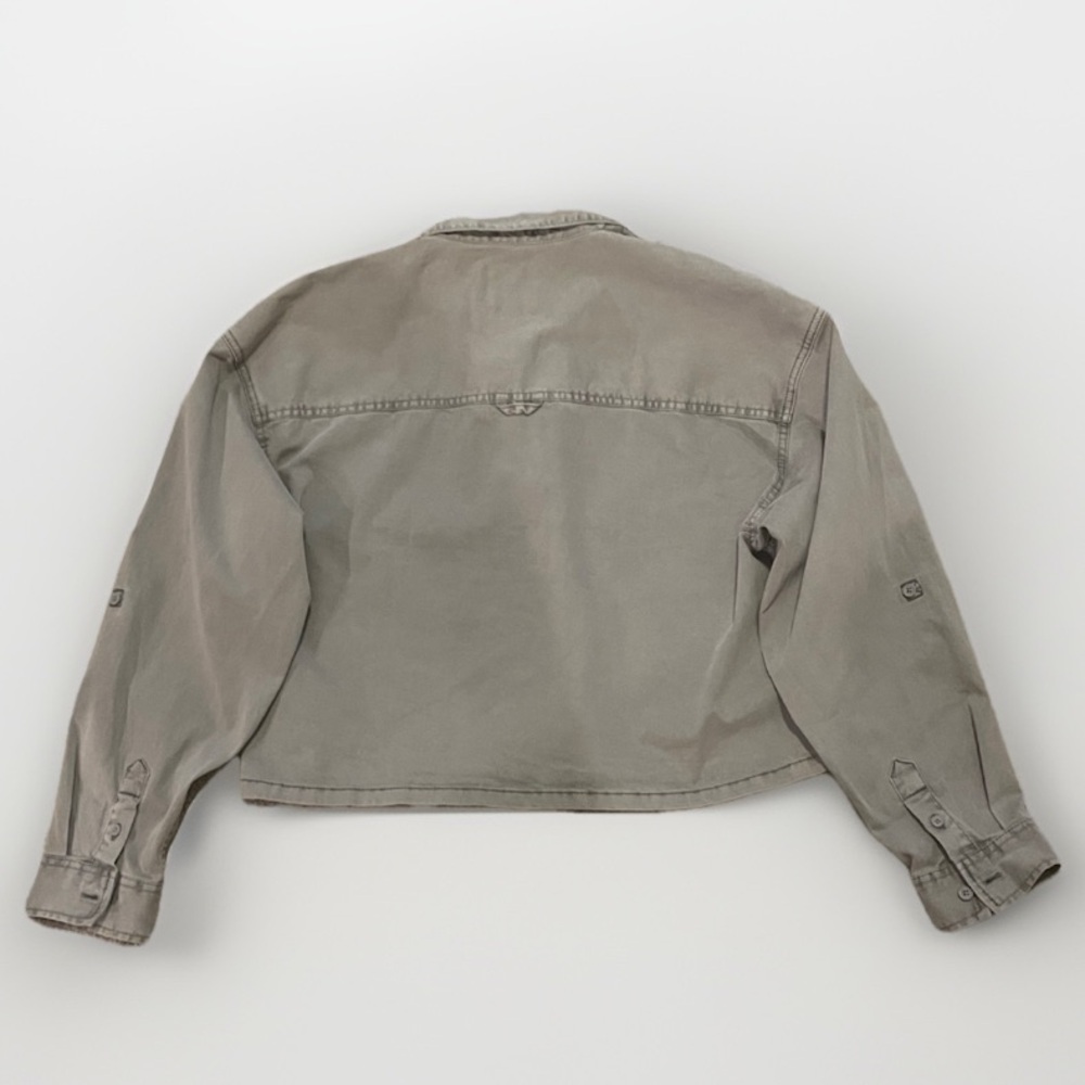 Abercrombie & Fitch Garment Dyed Utility Shirt - Picture 11 of 11